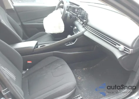 2022 Hyundai Elantra Sel z USA, uszkodzony, nr VIN 5NPLS4AG2NH078865